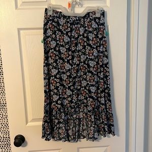Navy floral loft skirt